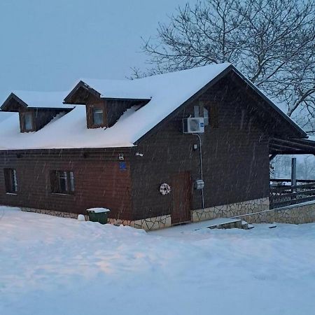 Villa Matan House Otočac Esterno foto