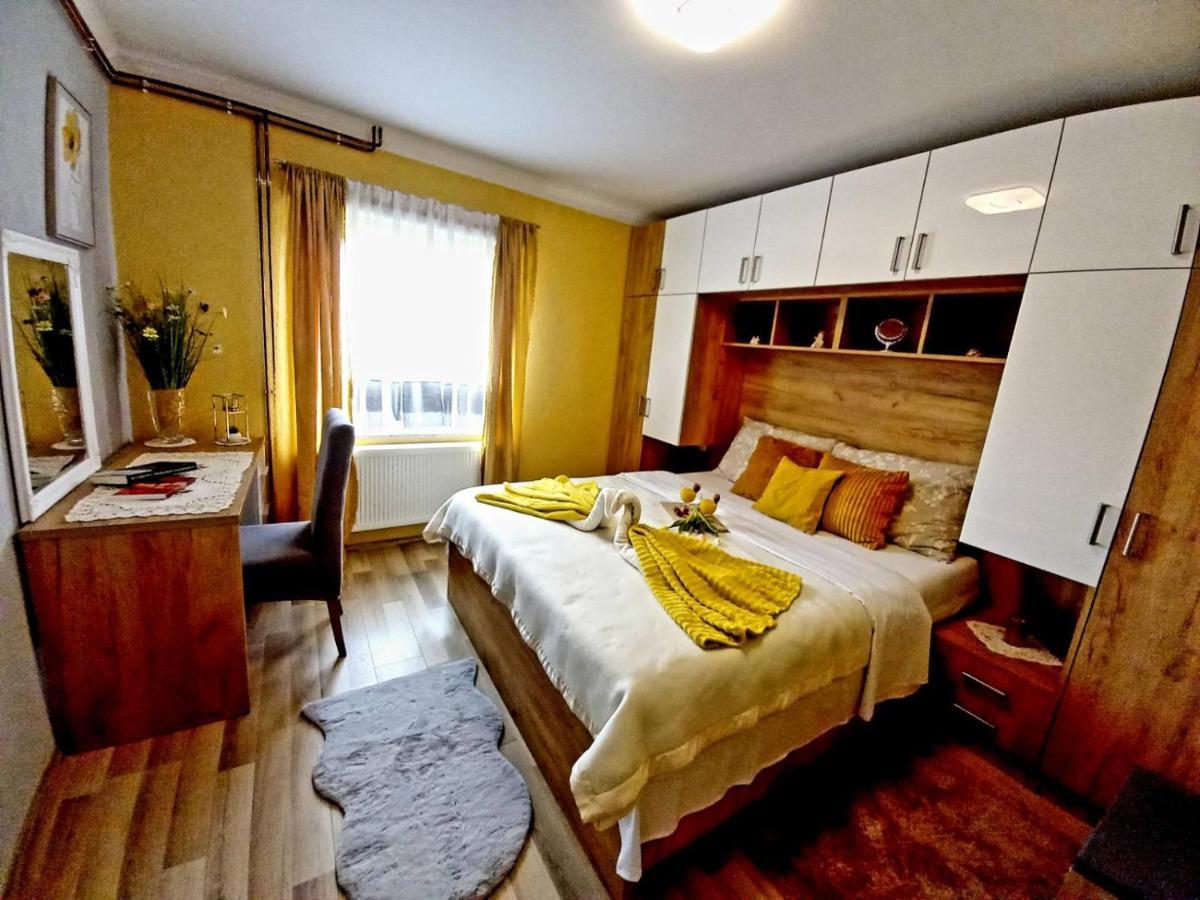 Villa Matan House Otočac Esterno foto