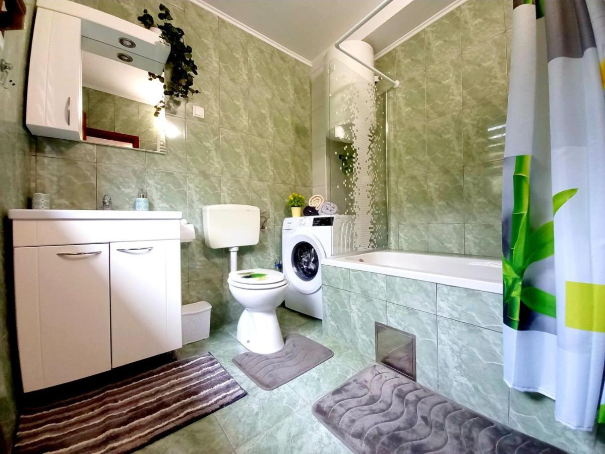 Villa Matan House Otočac Esterno foto