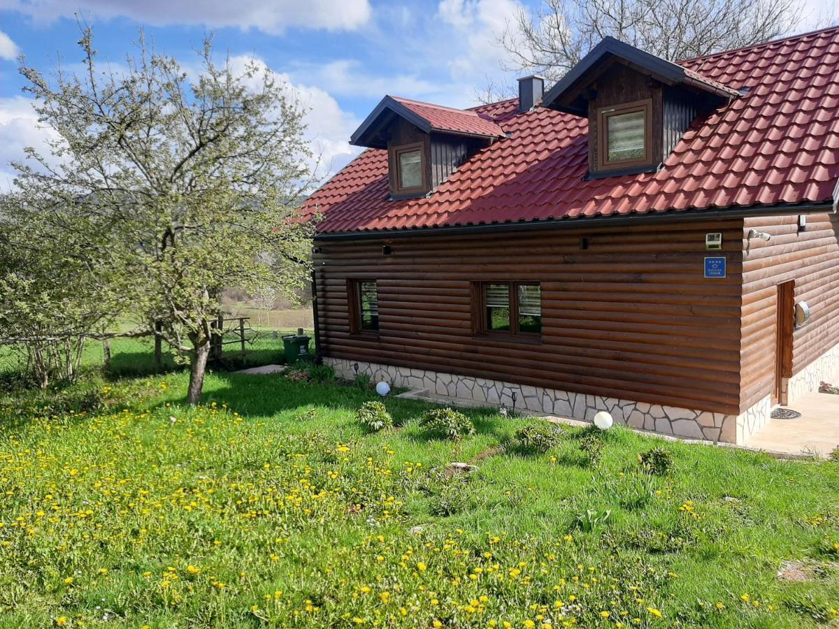 Villa Matan House Otočac Esterno foto