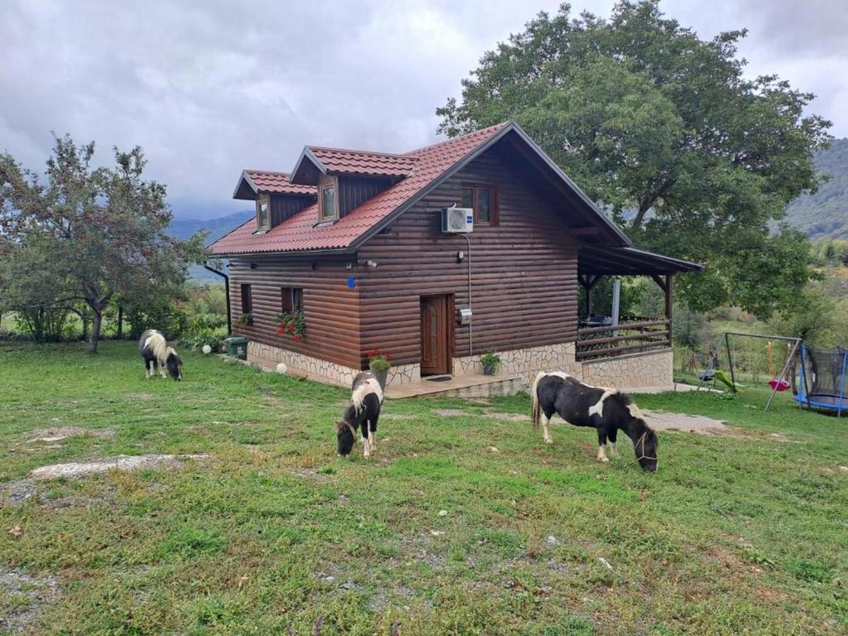 Villa Matan House Otočac Esterno foto