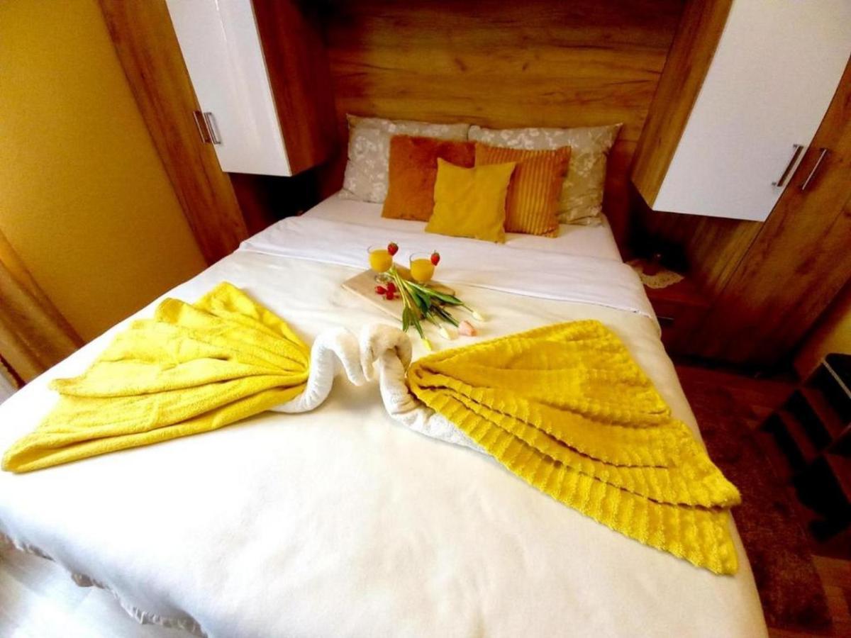 Villa Matan House Otočac Esterno foto