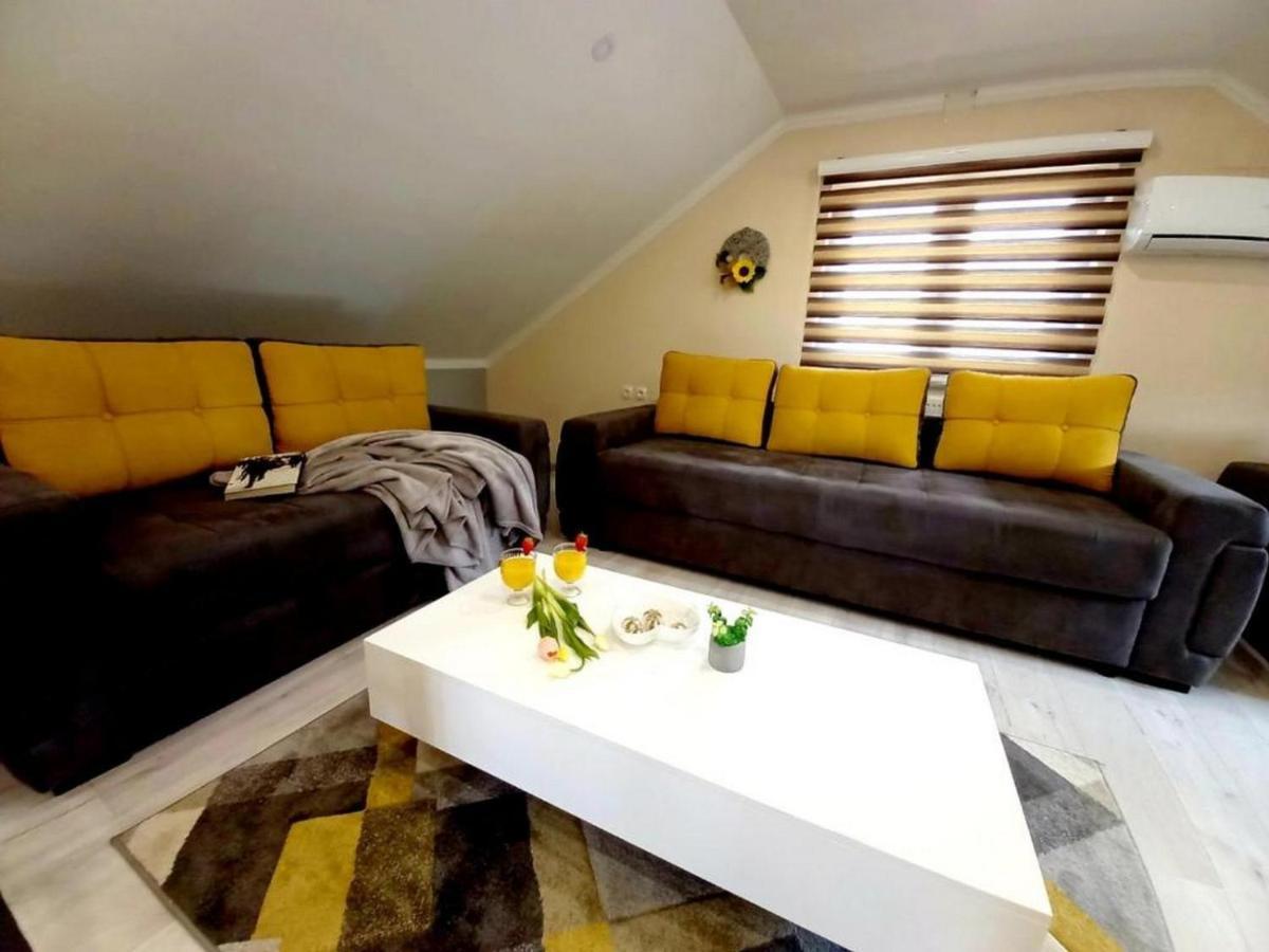 Villa Matan House Otočac Esterno foto